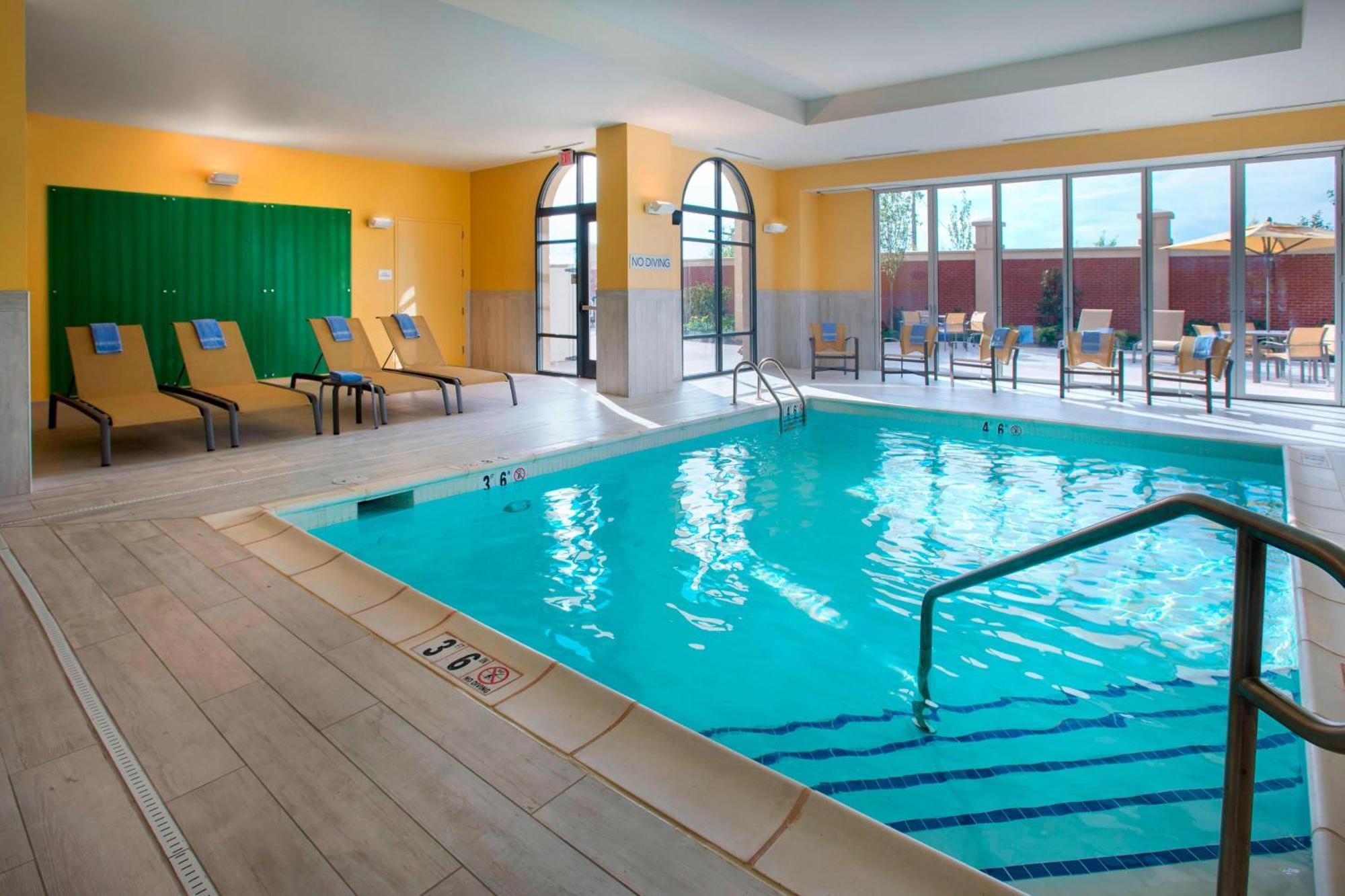 Courtyard By Marriott Philadelphia Lansdale Hotel Eksteriør billede